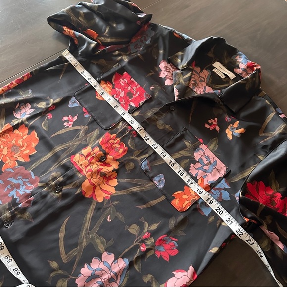 Urban Outfitters Black Floral Button Down Shirt M - Picture 10 of 13